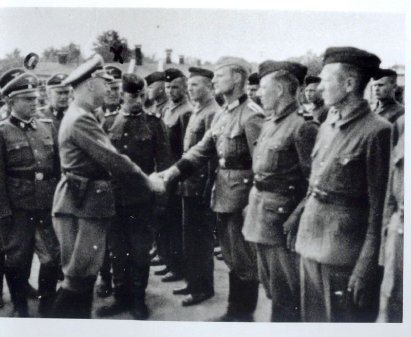 Trawniki - himmler greet 4